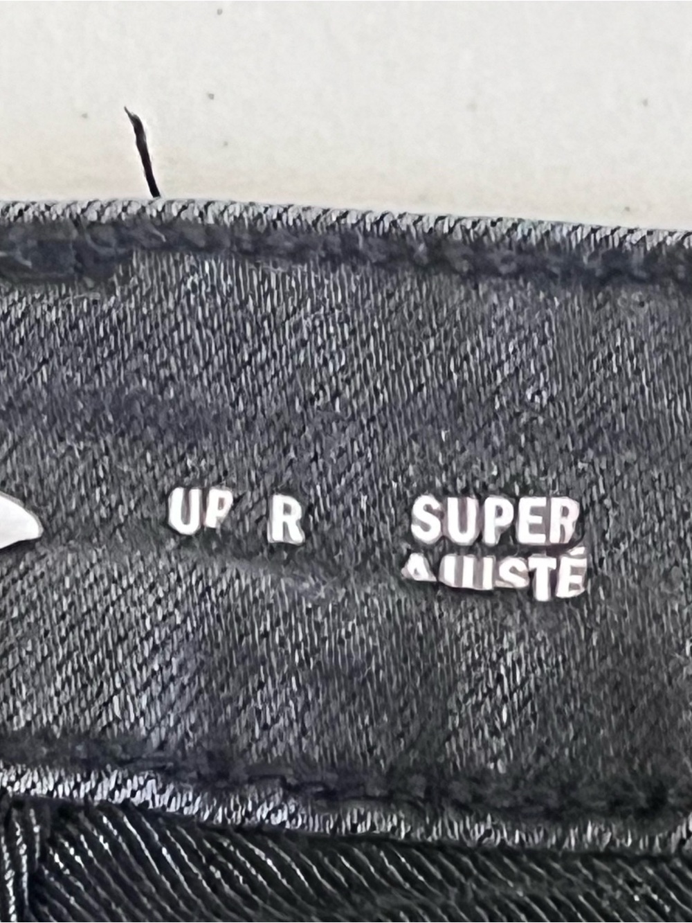 Old Navy Women's Faded Black Super Ajuste Skinny Jeans - Picture 6 of 11